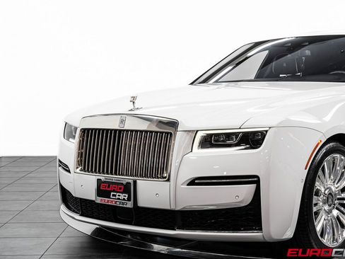 Used 2022 Rolls-Royce Ghost w/ Ghost Package image 14
