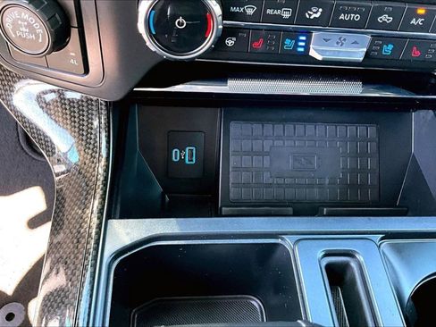Used 2022 Ford F150 Lariat w/ Equipment Group 502A High AWD/4WD image 18