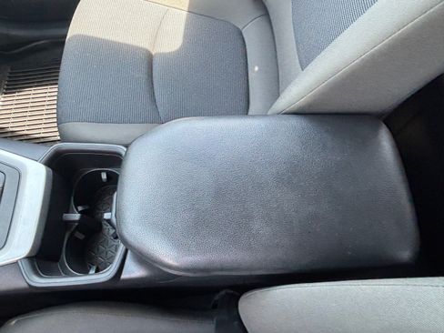 Used 2023 Toyota RAV4 LE AWD/4WD image 17