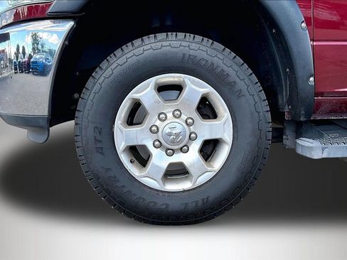 Used 2018 RAM 2500 Tradesman w/ Chrome Appearance Group AWD/4WD image 33