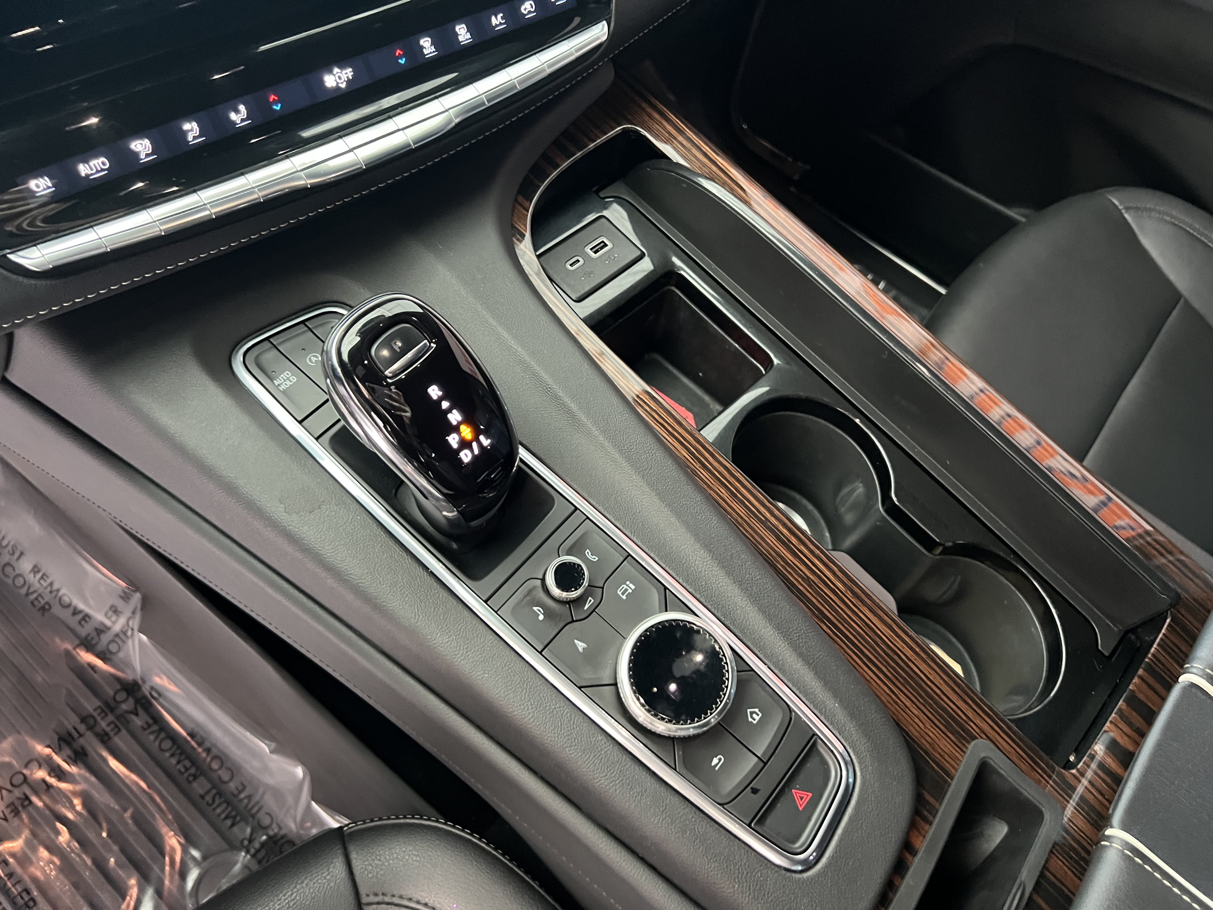 Used 2023 Cadillac Escalade Luxury RWD image 19