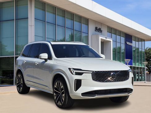 Certified 2025 Volvo XC90 T8 Plus w/ Protection Package Premier image 2