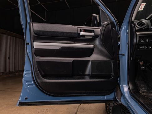 Used 2020 Toyota Tundra SR5 w/ SR5 Upgrade Package image 28