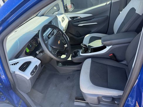 Used 2020 Chevrolet Bolt LT image 23