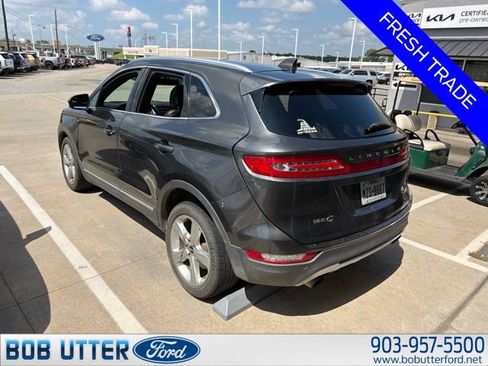 Used 2017 Lincoln MKC Premiere FWD image 4