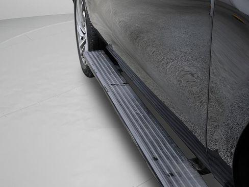 Used 2025 Lincoln Navigator Reserve image 37