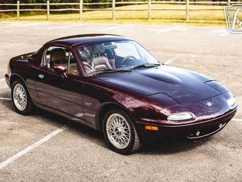 Used 1995 MAZDA MX-5 Miata M-Edition image 33
