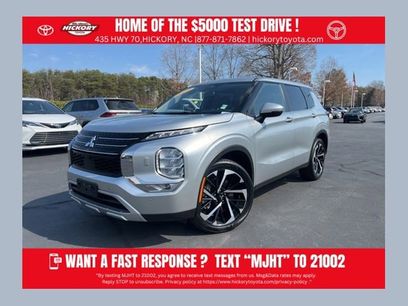 Used 2024 Mitsubishi Outlander SE Black Edition