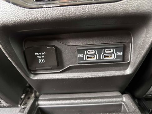 Used 2021 Jeep Grand Cherokee L Limited w/ Trailer Tow Group (B) AWD/4WD image 16
