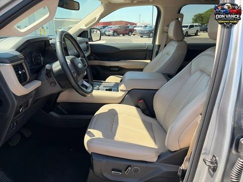 Used 2024 Ford Expedition Max Limited RWD image 9