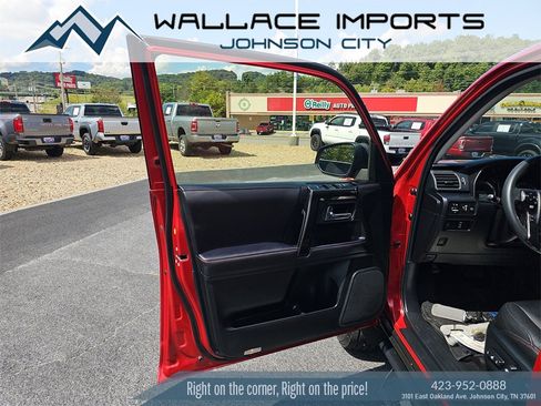 Used 2021 Toyota 4Runner Venture image 22