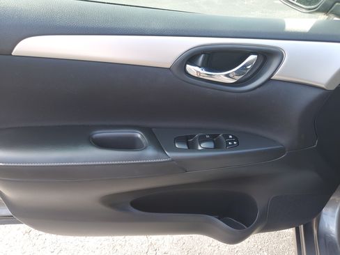 Used 2019 Nissan Sentra S FWD image 18