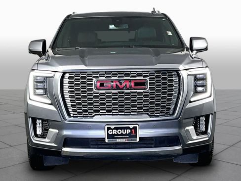 Used 2021 GMC Yukon Denali w/ LPO, Illumination Package RWD image 4