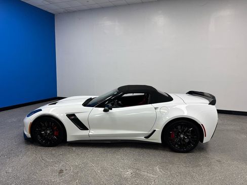 Used 2015 Chevrolet Corvette Z06 w/ 3LZ Preferred Equipment Group RWD image 6