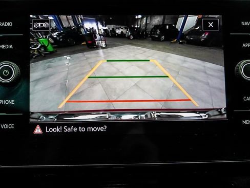 Used 2023 Volkswagen Arteon SEL image 31