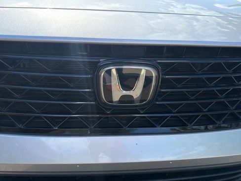 Used 2023 Honda Accord EX image 5