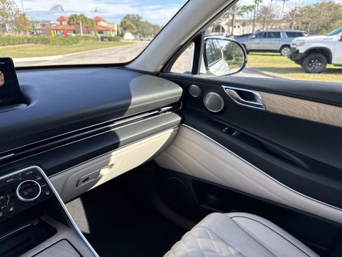 Used 2024 Genesis GV80 3.5T w/ Prestige Package image 25