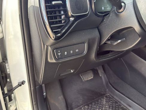 Used 2025 Kia Soul GT-Line FWD image 14