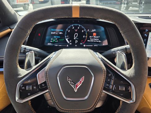 Used 2024 Chevrolet Corvette Stingray Premium Cpe w/ Z51 Performance Package RWD image 27
