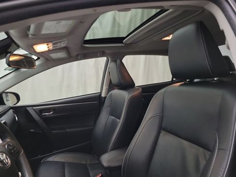 Used 2017 Toyota Corolla XLE FWD image 11