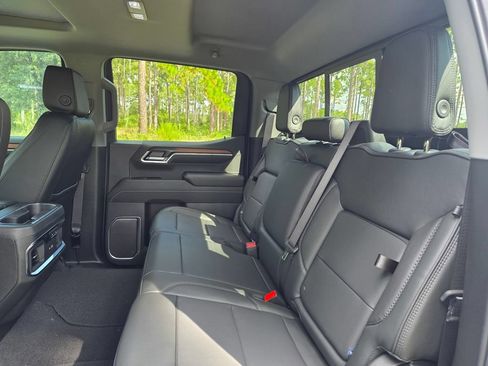 New 2026 GMC Sierra 1500 Denali w/ Denali Reserve Package AWD/4WD image 17