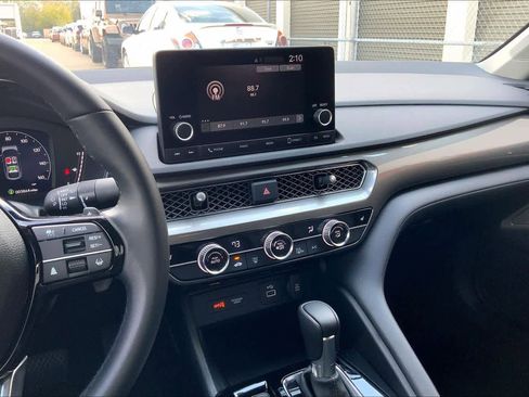 Certified 2025 Acura Integra image 6