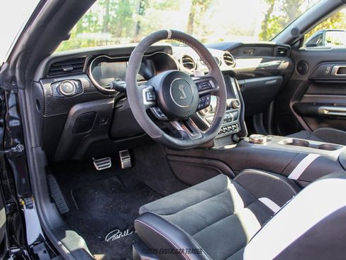 Used 2022 Ford Mustang Shelby GT500 w/ Carbon Fiber Track Pack image 23
