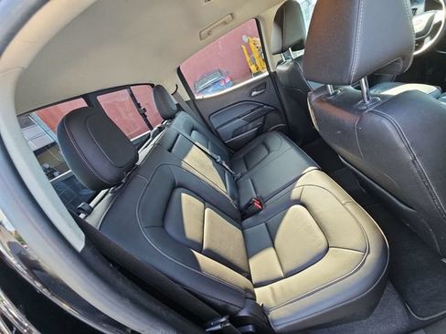 Used 2019 Chevrolet Colorado Z71 w/ Z71 Midnight Edition AWD/4WD image 30