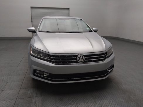 Used 2017 Volkswagen Passat 1.8T SE w/ SE Lighting Package FWD image 14