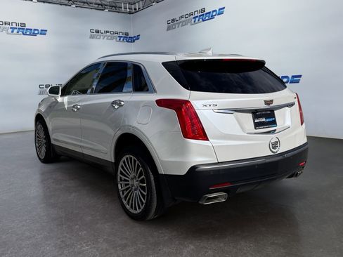 Used 2018 Cadillac XT5 Luxury w/ Driver Awareness Package image 7