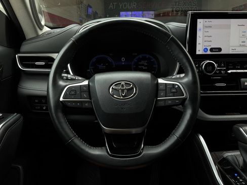 Used 2023 Toyota Highlander Limited AWD/4WD image 46