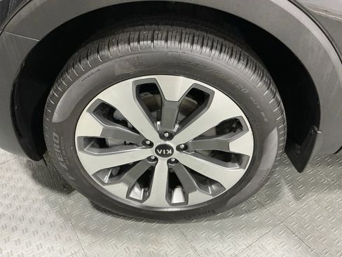 Used 2021 Kia Telluride S image 35