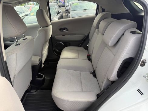 Used 2016 Honda HR-V EX image 11