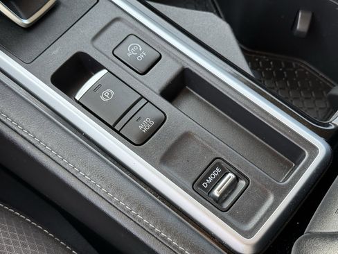 Used 2022 Nissan Pathfinder S image 23