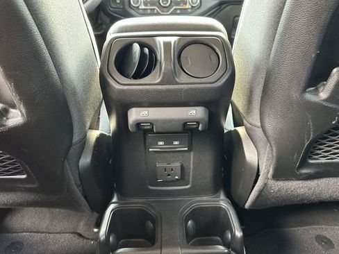 Used 2024 Jeep Wrangler Unlimited Rubicon AWD/4WD image 20