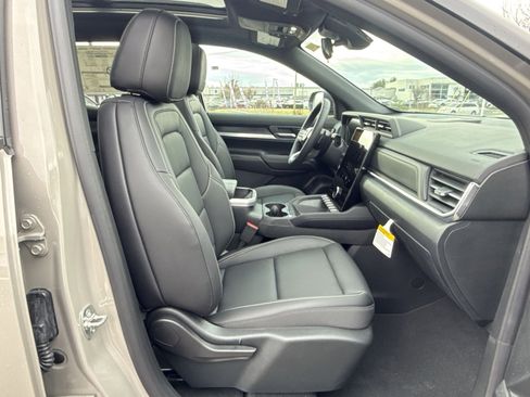 New 2026 GMC Terrain Elevation w/ Elevation Premium Package image 27