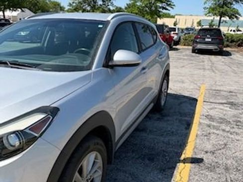 Used 2017 Hyundai Tucson SE Plus FWD image 4