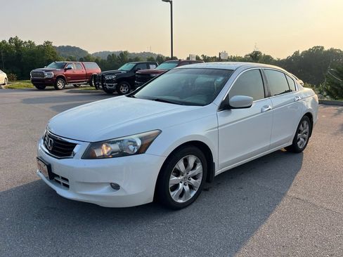 Used 2010 Honda Accord EX-L image 1