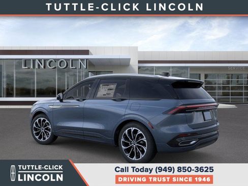 New 2026 Lincoln Nautilus Reserve image 4