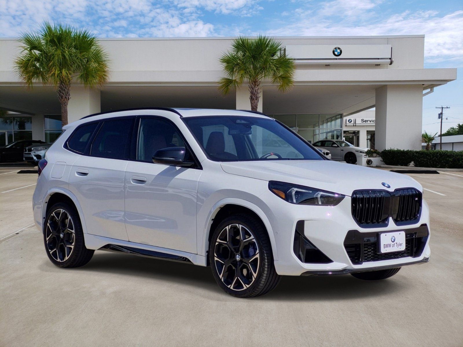 Certified 2026 BMW X1 M35i AWD/4WD image 3