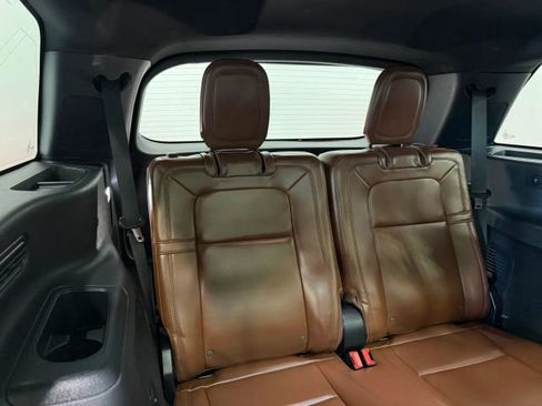 Used 2025 Lincoln Aviator Reserve w/ Equipment Group 201A AWD/4WD image 39