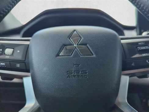 Used 2024 Mitsubishi Outlander SE AWD/4WD image 24