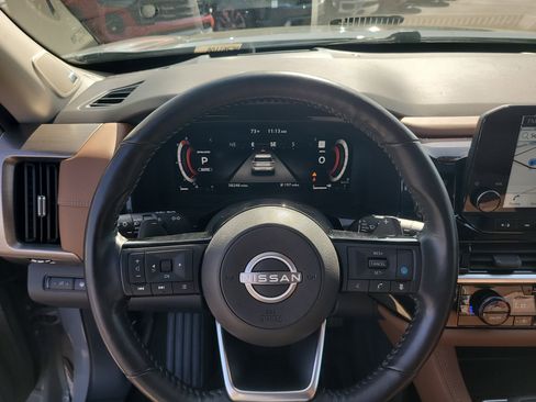 Used 2022 Nissan Pathfinder Platinum w/ Cargo Package image 28