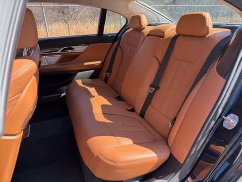 Used 2020 BMW 750i xDrive 750i xDrive image 24