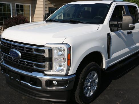 Used 2023 Ford F250 XLT AWD/4WD image 37