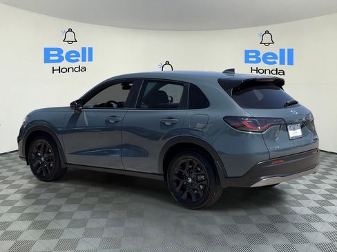 Certified 2025 Honda HR-V Sport image 3