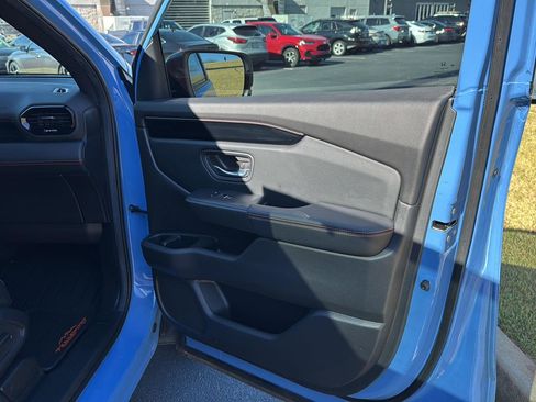 Used 2024 Honda Pilot TrailSport image 12