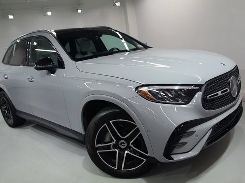 Used 2026 Mercedes-Benz GLC 300 4MATIC image 11