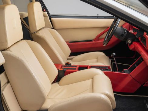 Used 1991 Ferrari Testarossa image 14