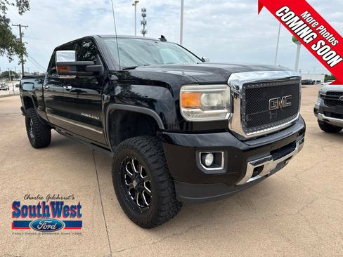 Used 2016 GMC Sierra 2500 Denali w/ Duramax Plus Package AWD/4WD image 1